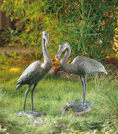 Graureiger Vogelpaar Bronzefiguren für den Gartenteich